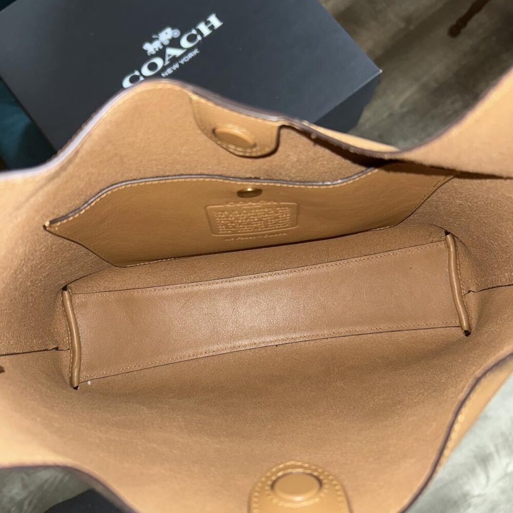 Coach Brooklyn Shoulder Bag 28 - Picture 6 of 11